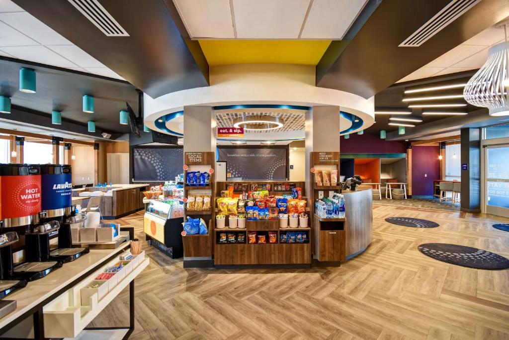 Tru By Hilton Salt Lake City Airport image 7